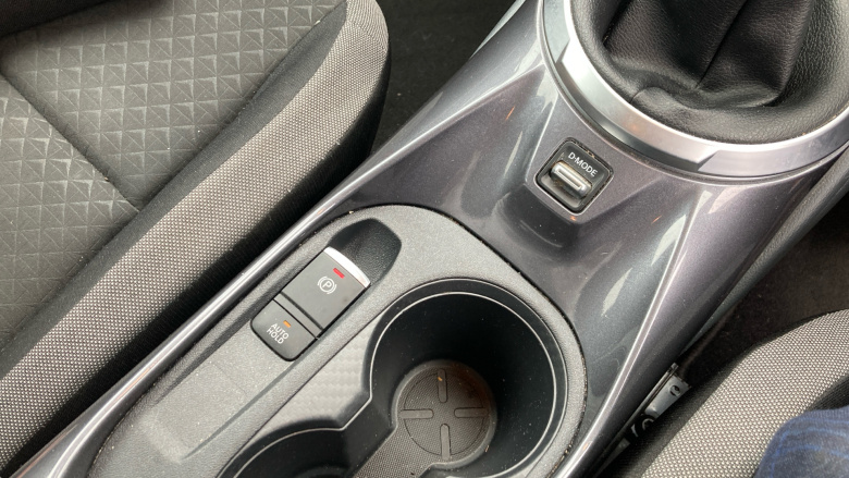 Nissan Juke 1.0 DiG-T 114 N-Connecta 5dr Petrol Hatchback